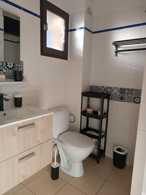 Studio Renove Dans Residence De Vacances Avec Grande Piscine Chauffee, Parking Et Terrasse Agde Exteriör bild
