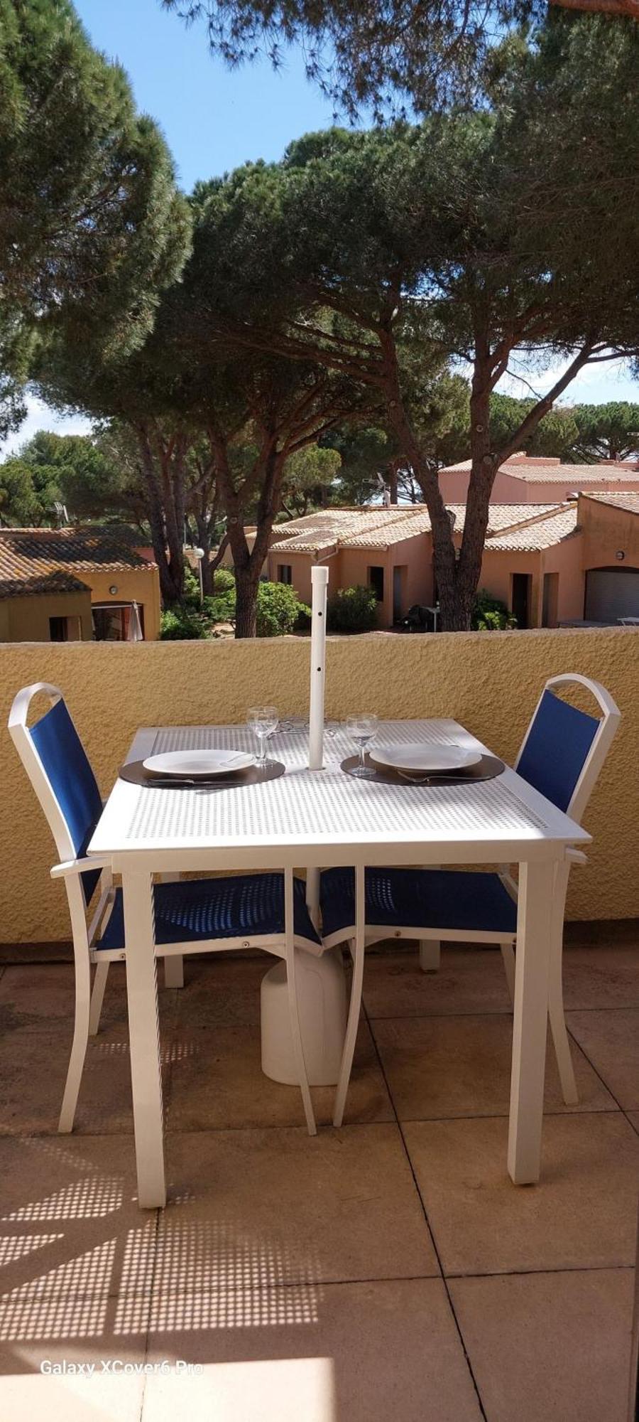 Studio Renove Dans Residence De Vacances Avec Grande Piscine Chauffee, Parking Et Terrasse Agde Exteriör bild