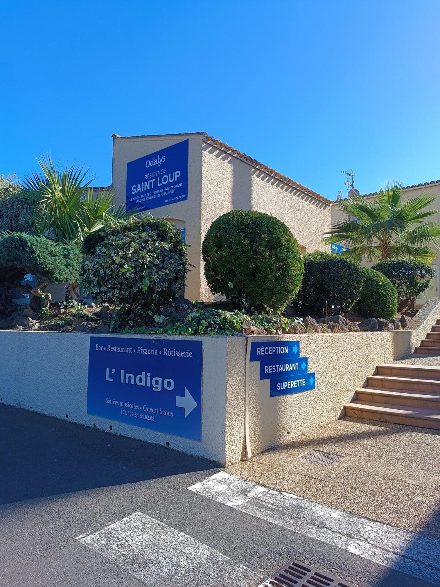 Studio Renove Dans Residence De Vacances Avec Grande Piscine Chauffee, Parking Et Terrasse Agde Exteriör bild